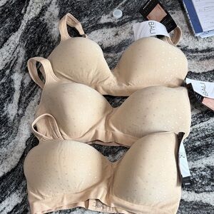 Lot  bundle of 3 Beauty by Bali Women's Foam Wirefree Bra size 38D B540